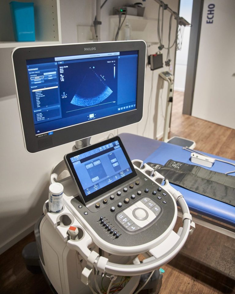 Ultraschallgerät für Herz-Ultraschall und Stressechokardiographie in unserer Praxis